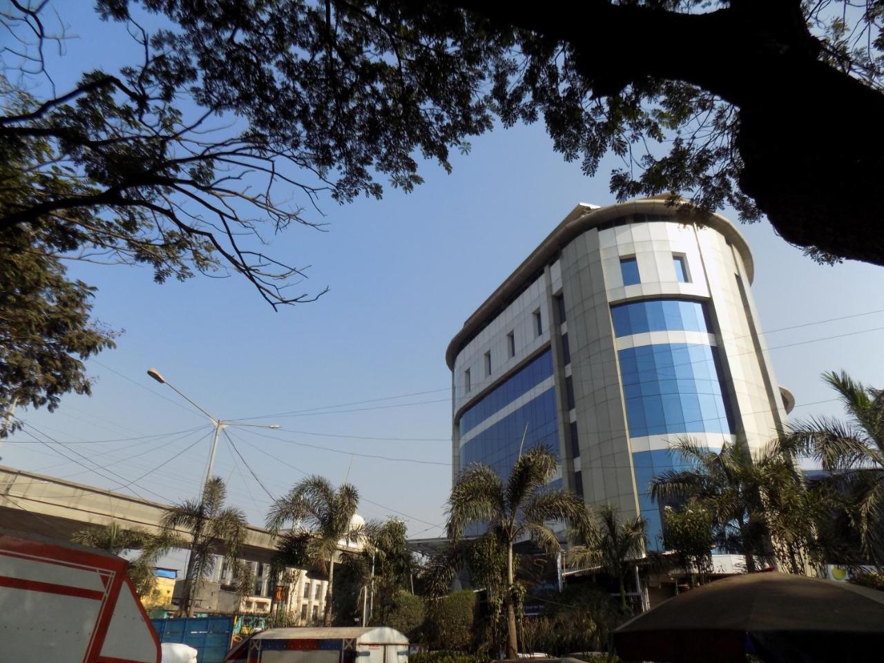 Metro Inn Dormitory Mumbai Bagian luar foto