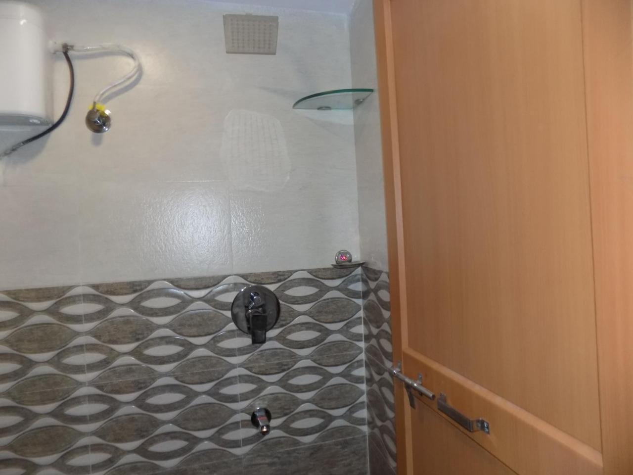 Metro Inn Dormitory Mumbai Bagian luar foto
